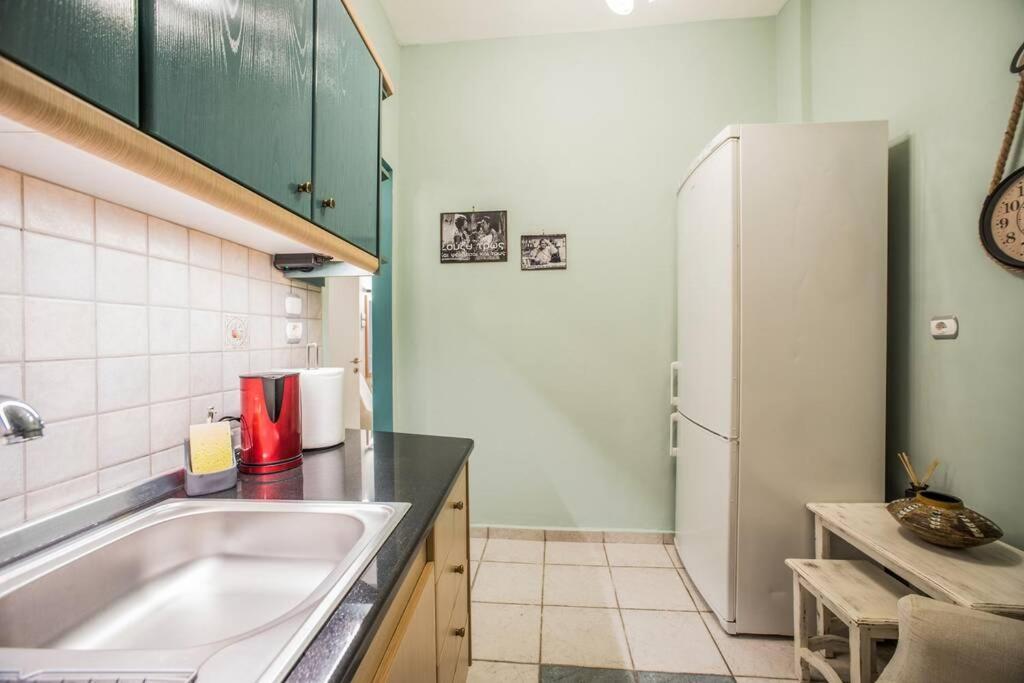 Athinas Apartment Pireus Exteriör bild